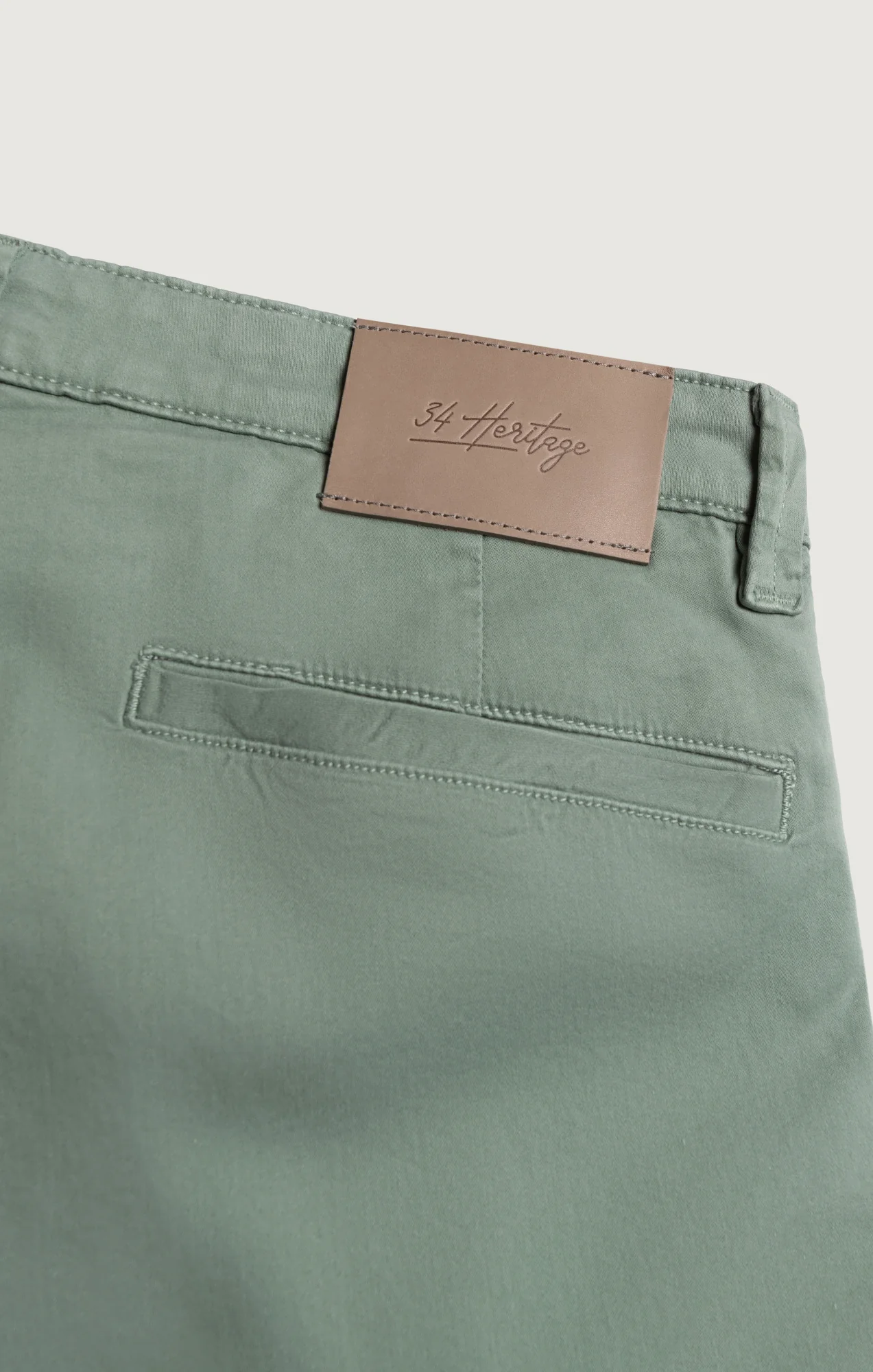 Arizona Slim Shorts In Iceberg Green Twill - Image 9