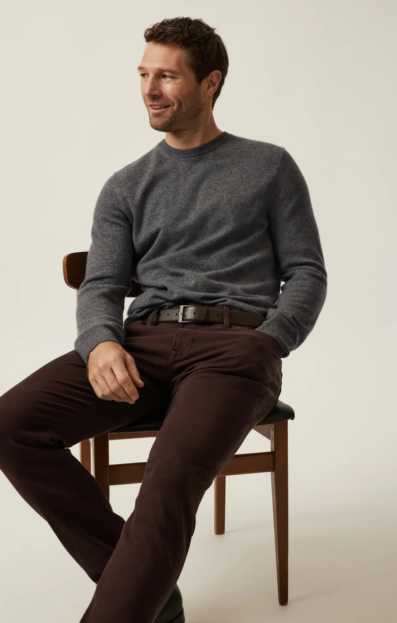 Cashmere Crew Neck Sweater In Charcoal - Image 8