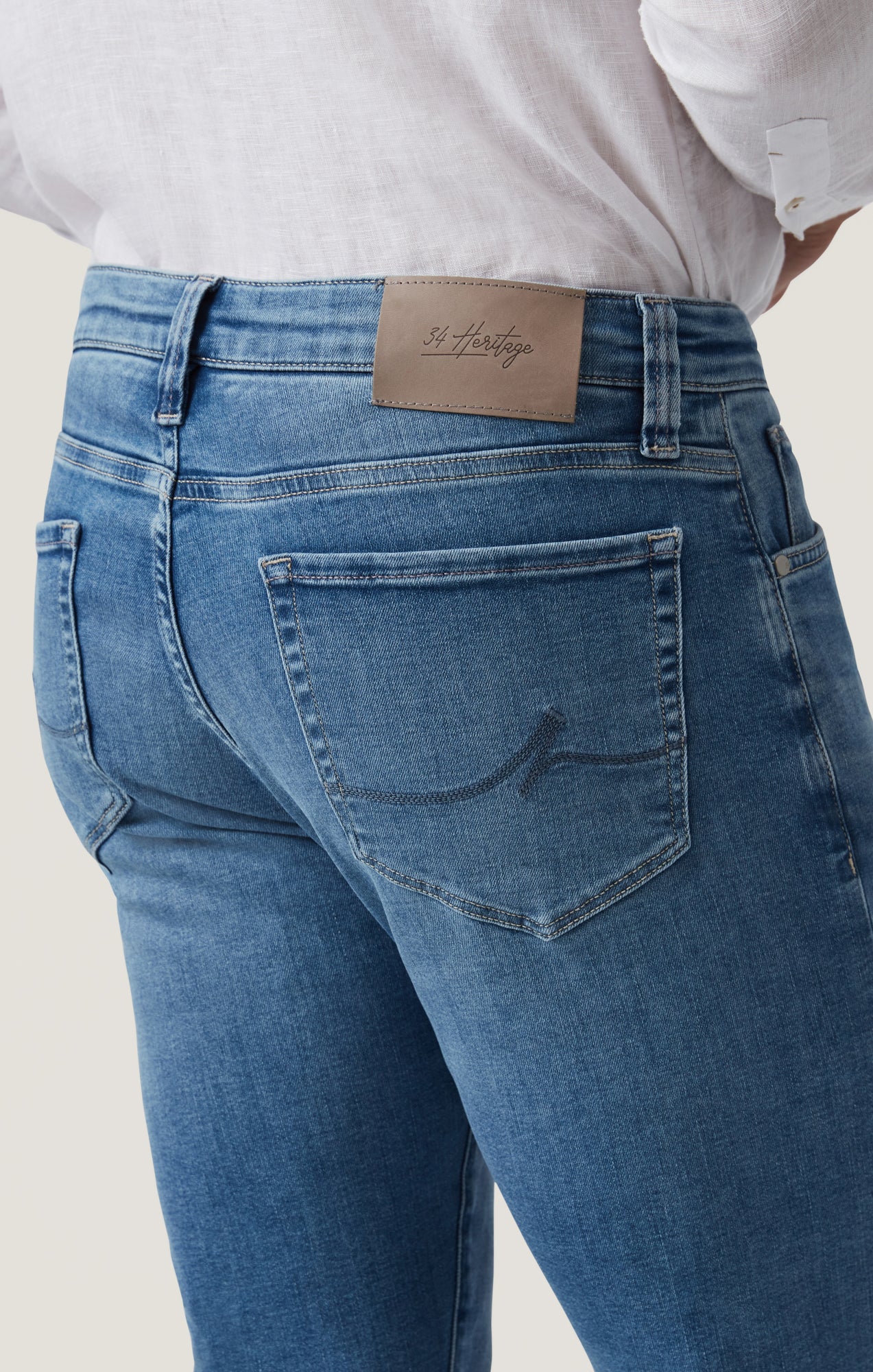 Charisma Relaxed Straight Jeans in Mid Brushed Organic Ultra - Image 5