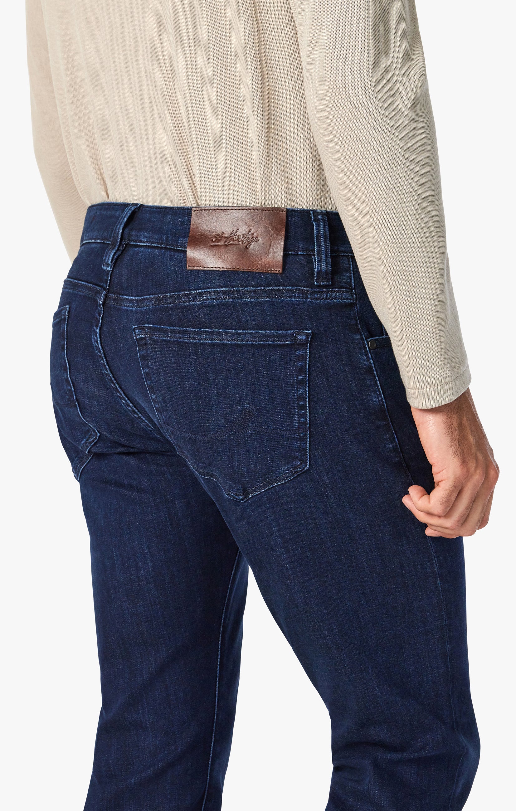 Courage Straight Leg Jeans In Dark Midnight Brushed Urban - Image 4