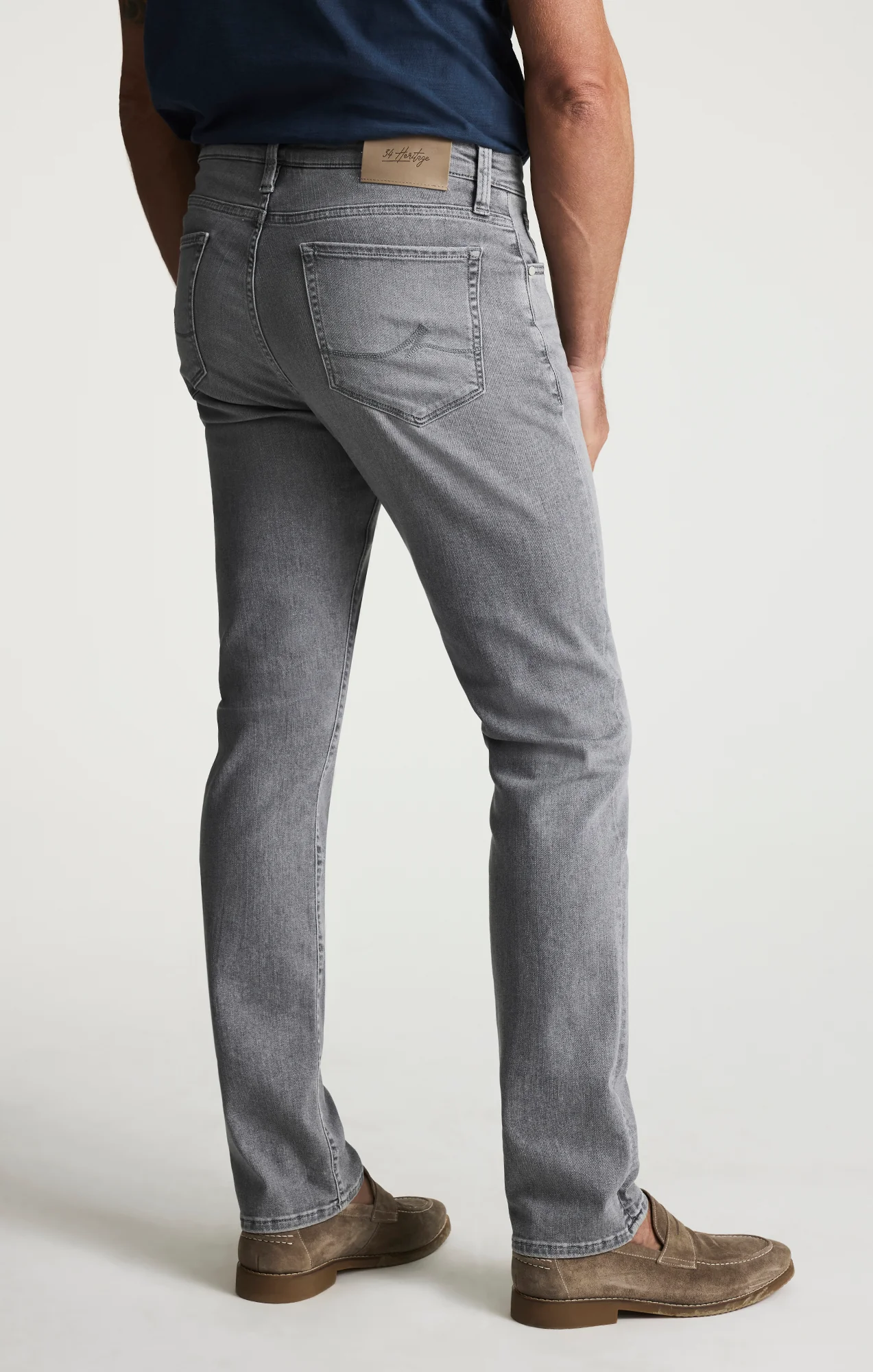 Courage Straight Leg Jeans In Light Smoke Brushed Urban - Image 5