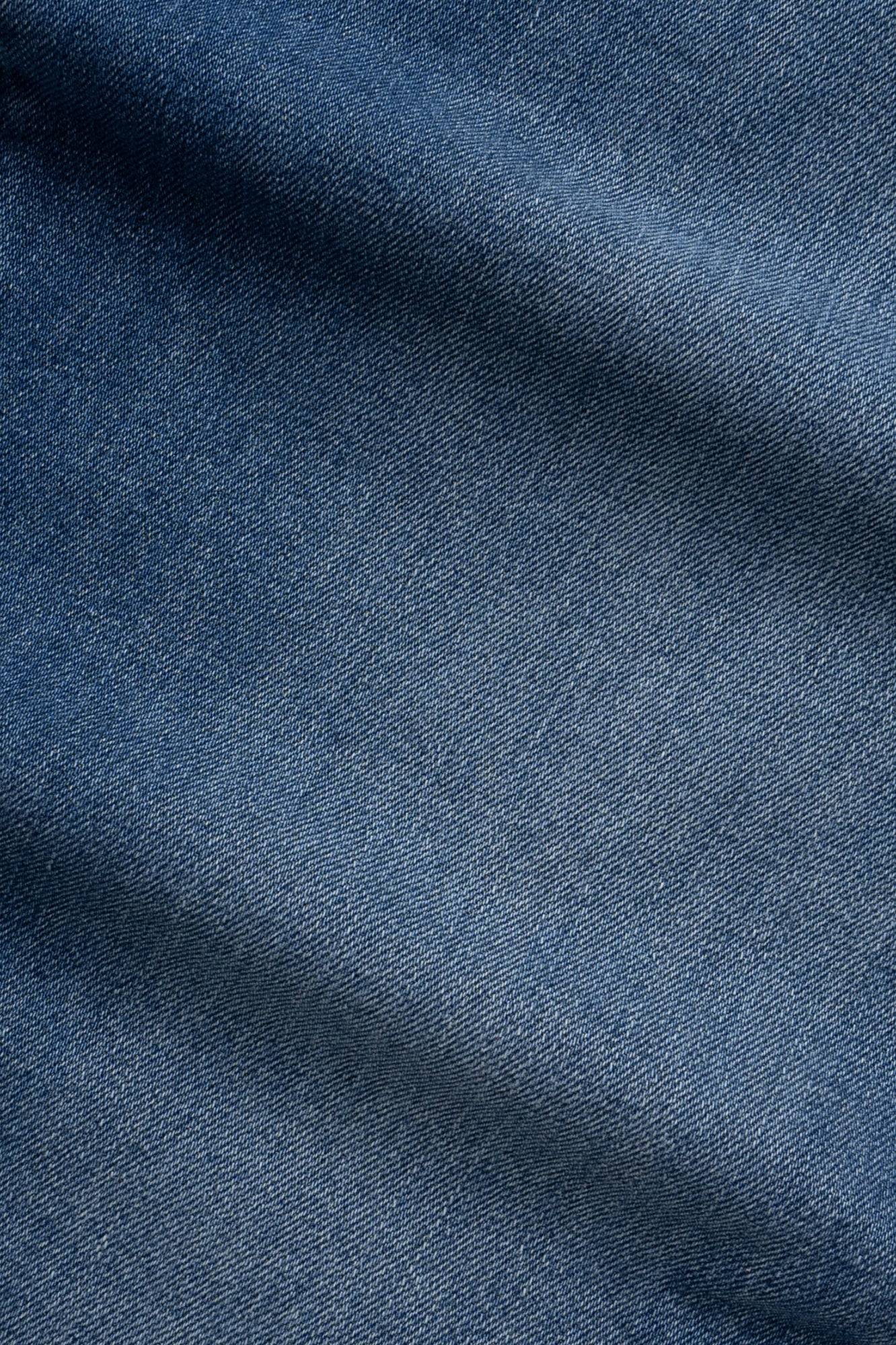 Courage Straight Leg Jeans In Mid Brushed Aerodenim - Image 6