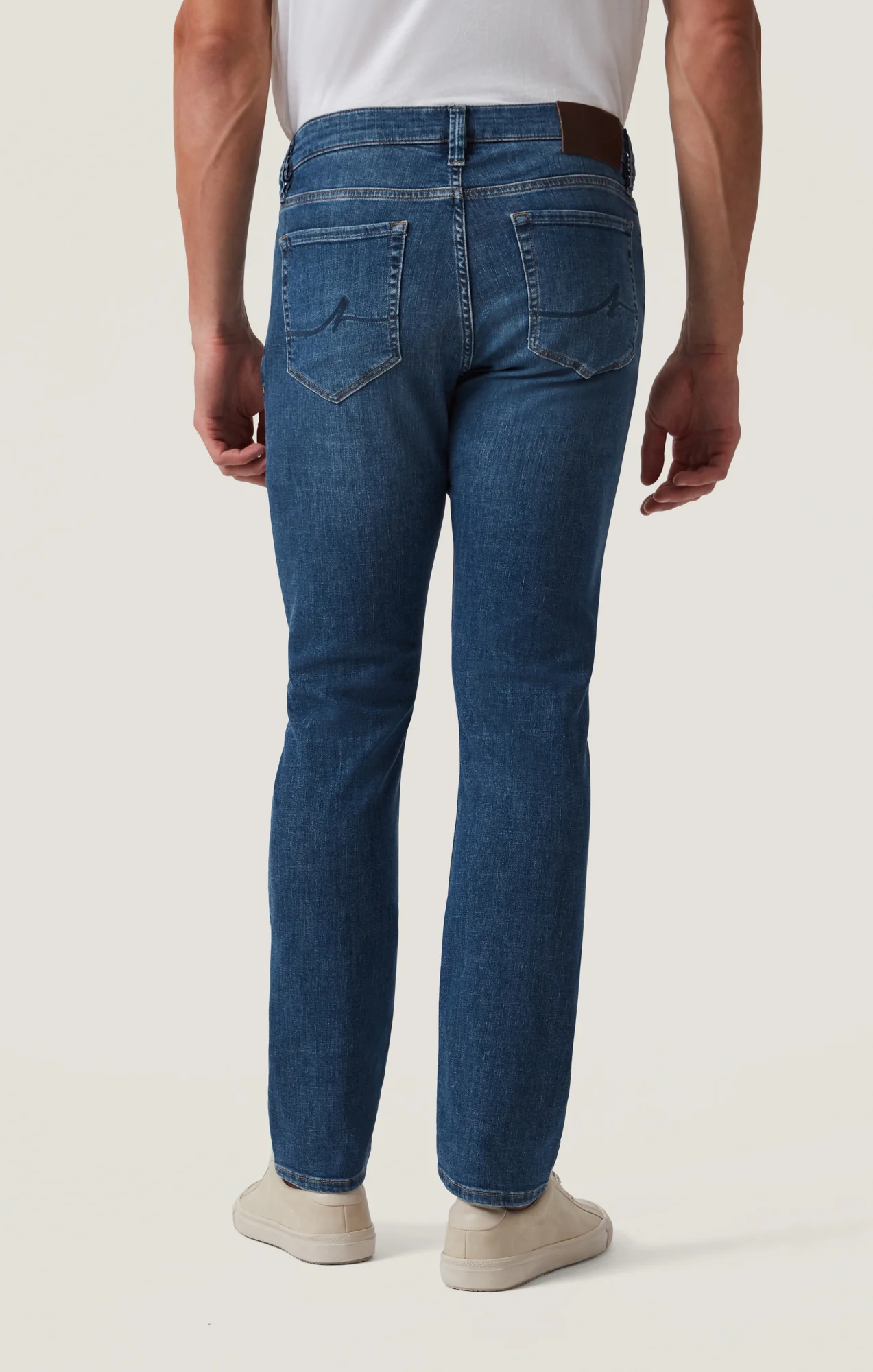 Courage Straight Leg Jeans in Mid Soft - Image 4