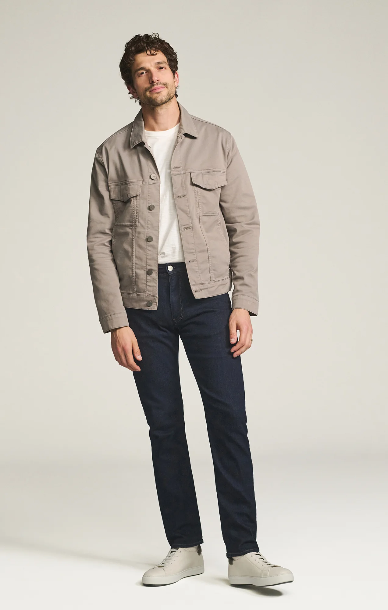 Courage Straight Leg Jeans in Rinse Organic Ultra - Image 7
