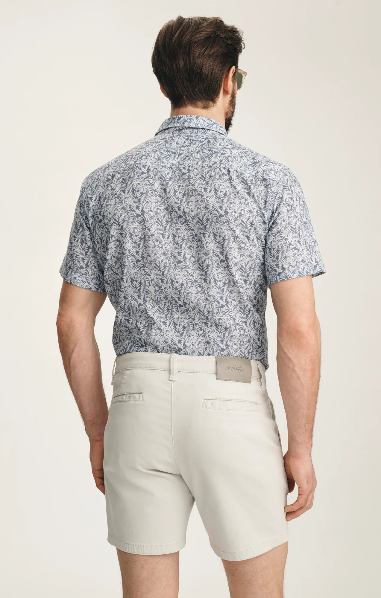 Hampton Classic Shorts In Glacier Twill - Image 3
