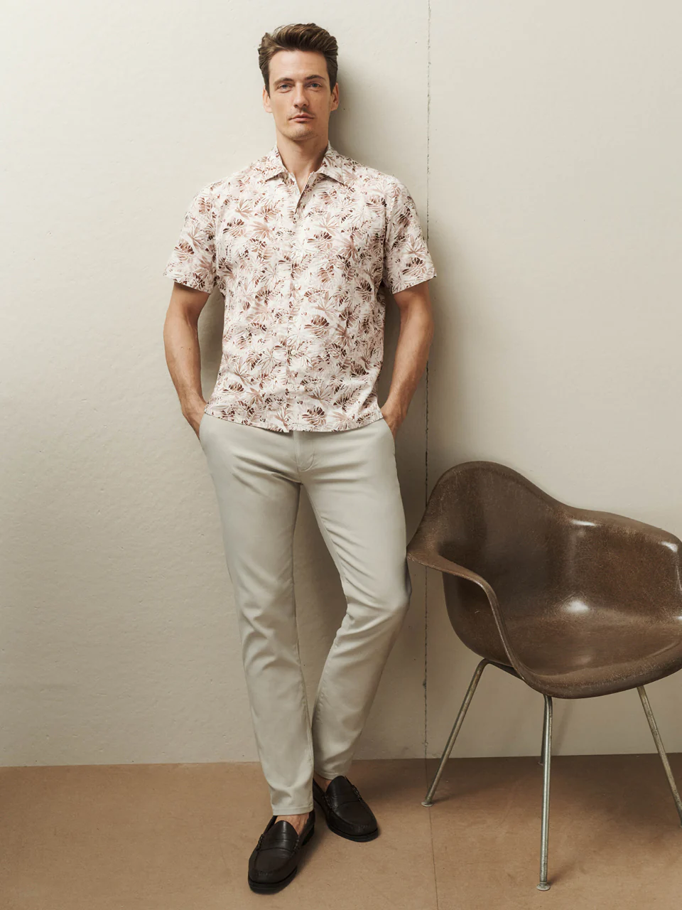 Verona Straight Leg Chino Pants In Willow High Flyer - Image 11